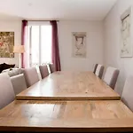 Style Center Paris Deluxe 3 Bedroom Apart 6+